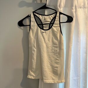 Nike tank